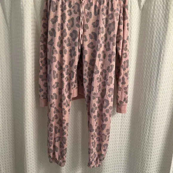 Pink Leopard PJ Salvage Lounge Set - Picture 3 of 3